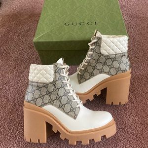 AUTHENTIC GUCCI WOMENS TRIP GG ANKLE BOOTIES-  SIZE 38.5 (US 8.5)
